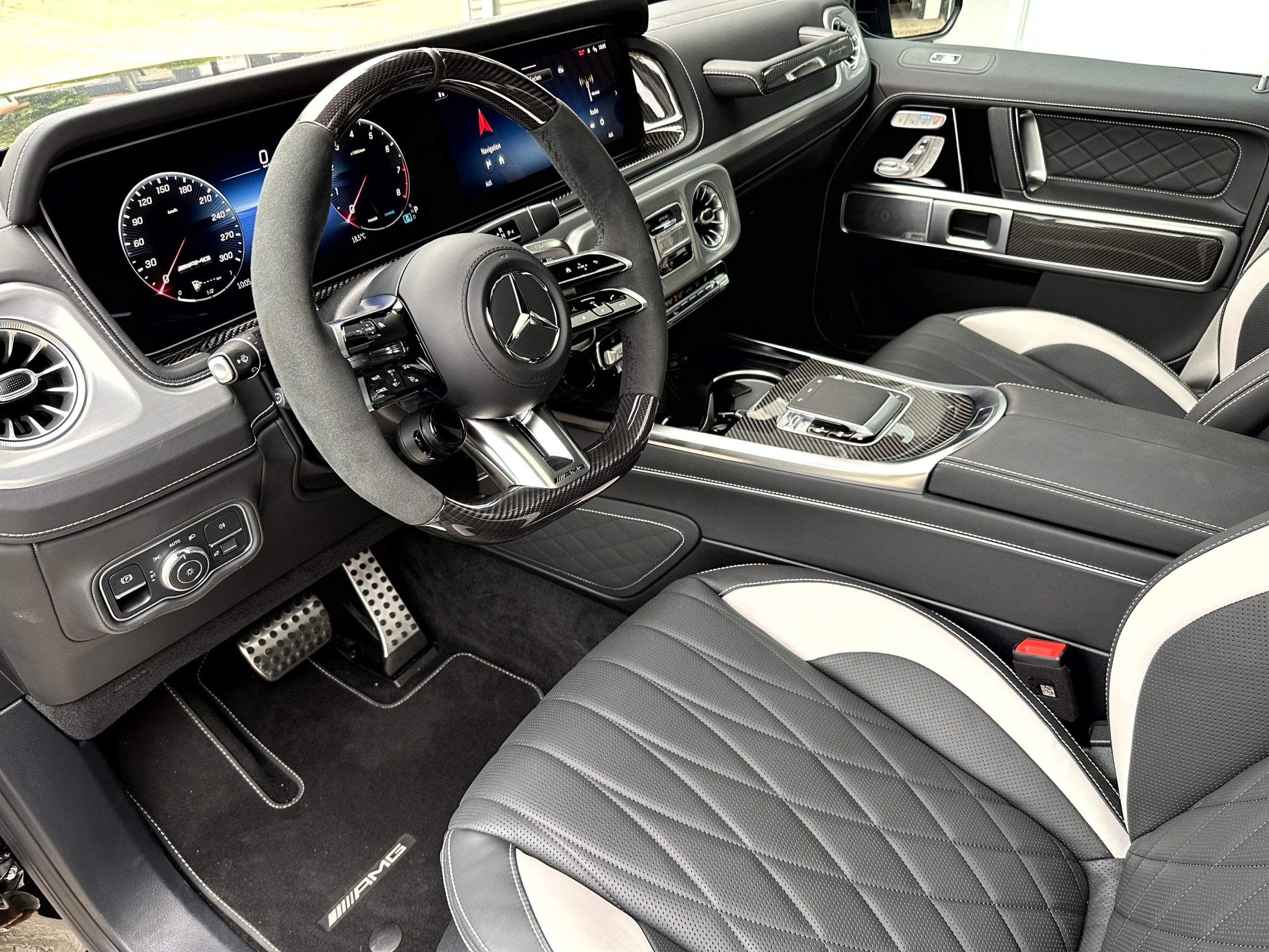 Mercedes Benz G63 AMG