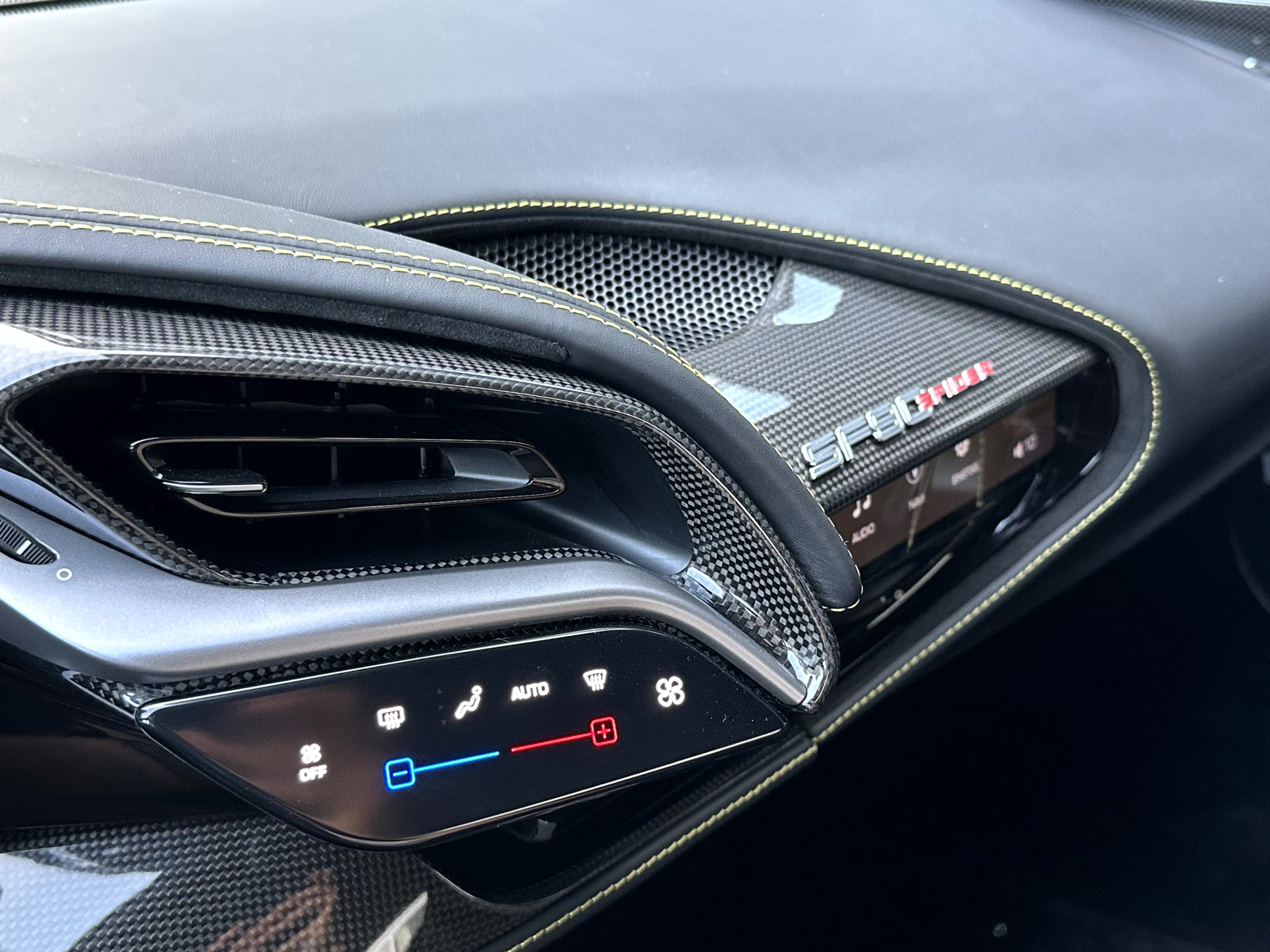 Ferrari SF90 Spider Assetto Fiorano Carbon