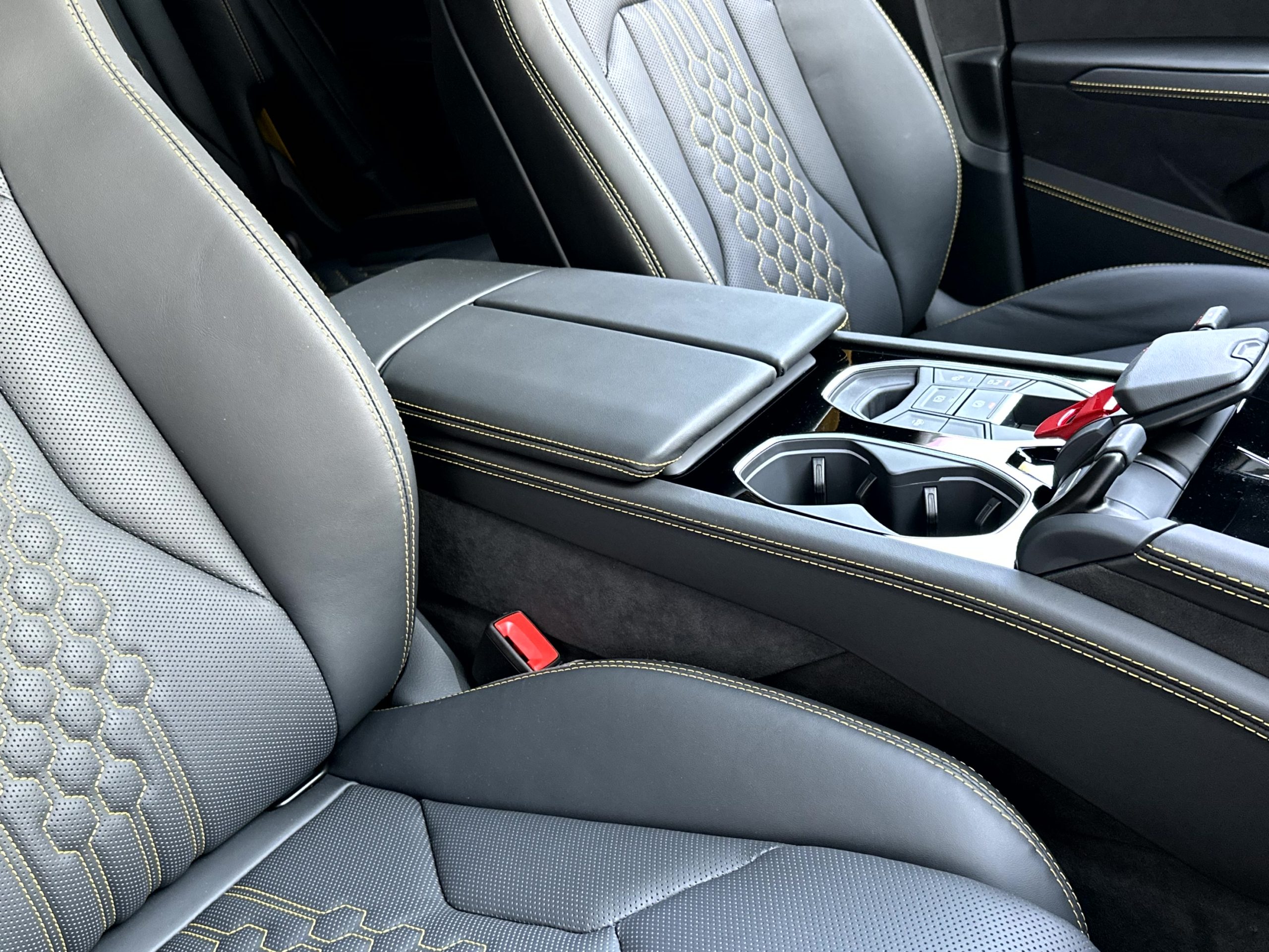 Lamborghini URUS 4.0 SE MY2026 B&O PANO MASSAGE DARK FULL
