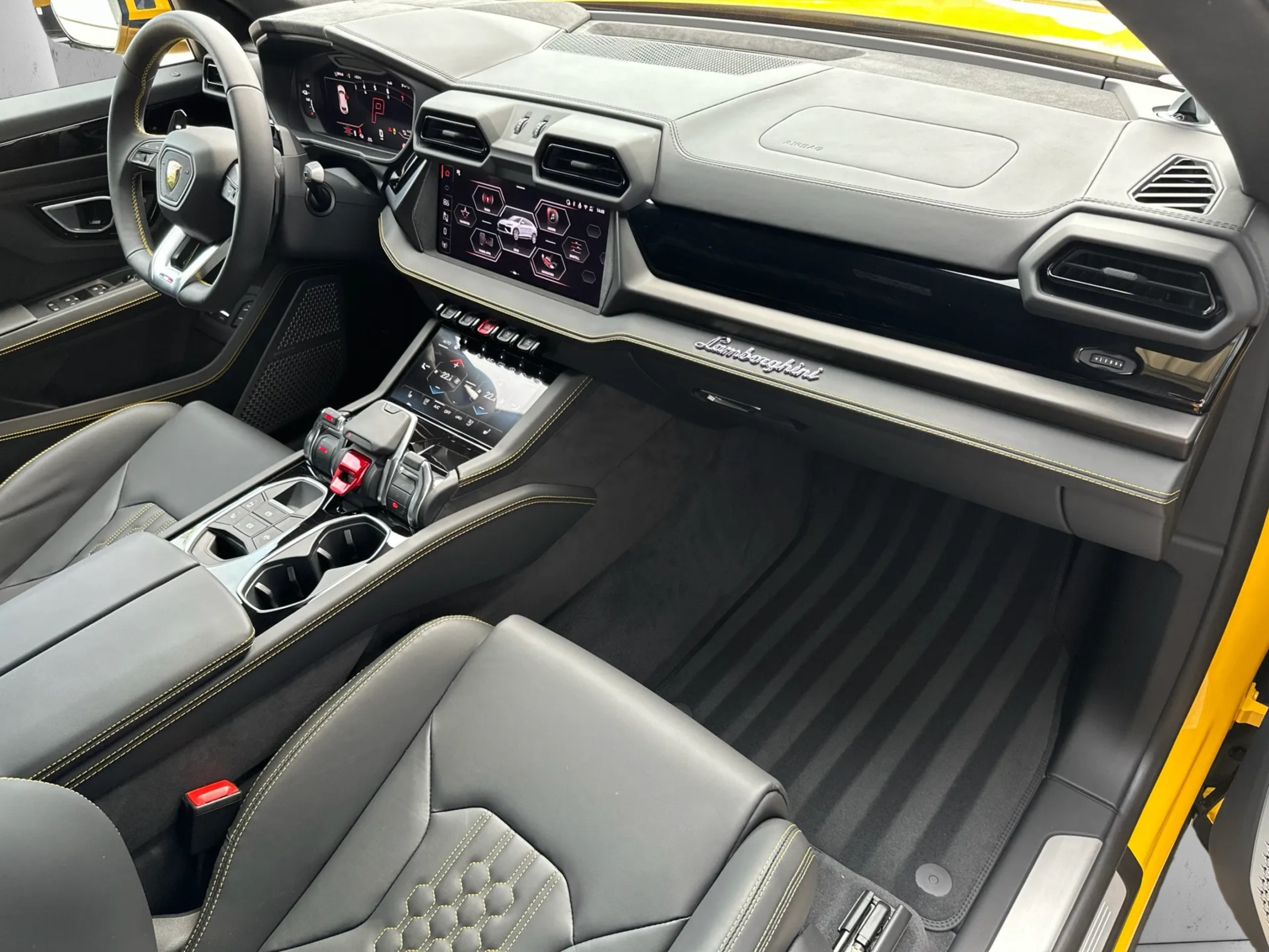Lamborghini Urus URUS 4.0 SE MY2026 B&O PANO GIALLO AUGE