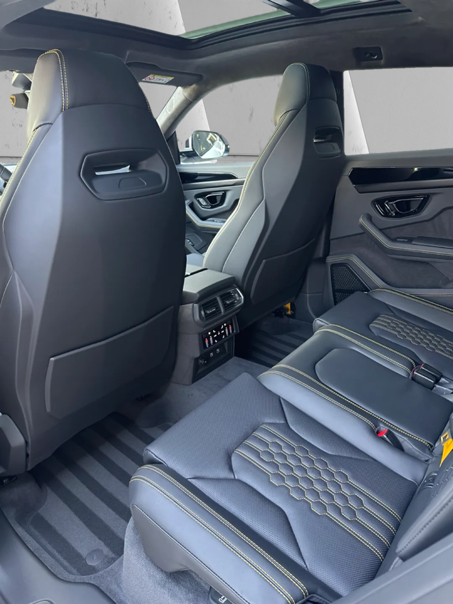 Lamborghini URUS 4.0 SE MY2026 B&O PANO MASSAGE DARK FULL