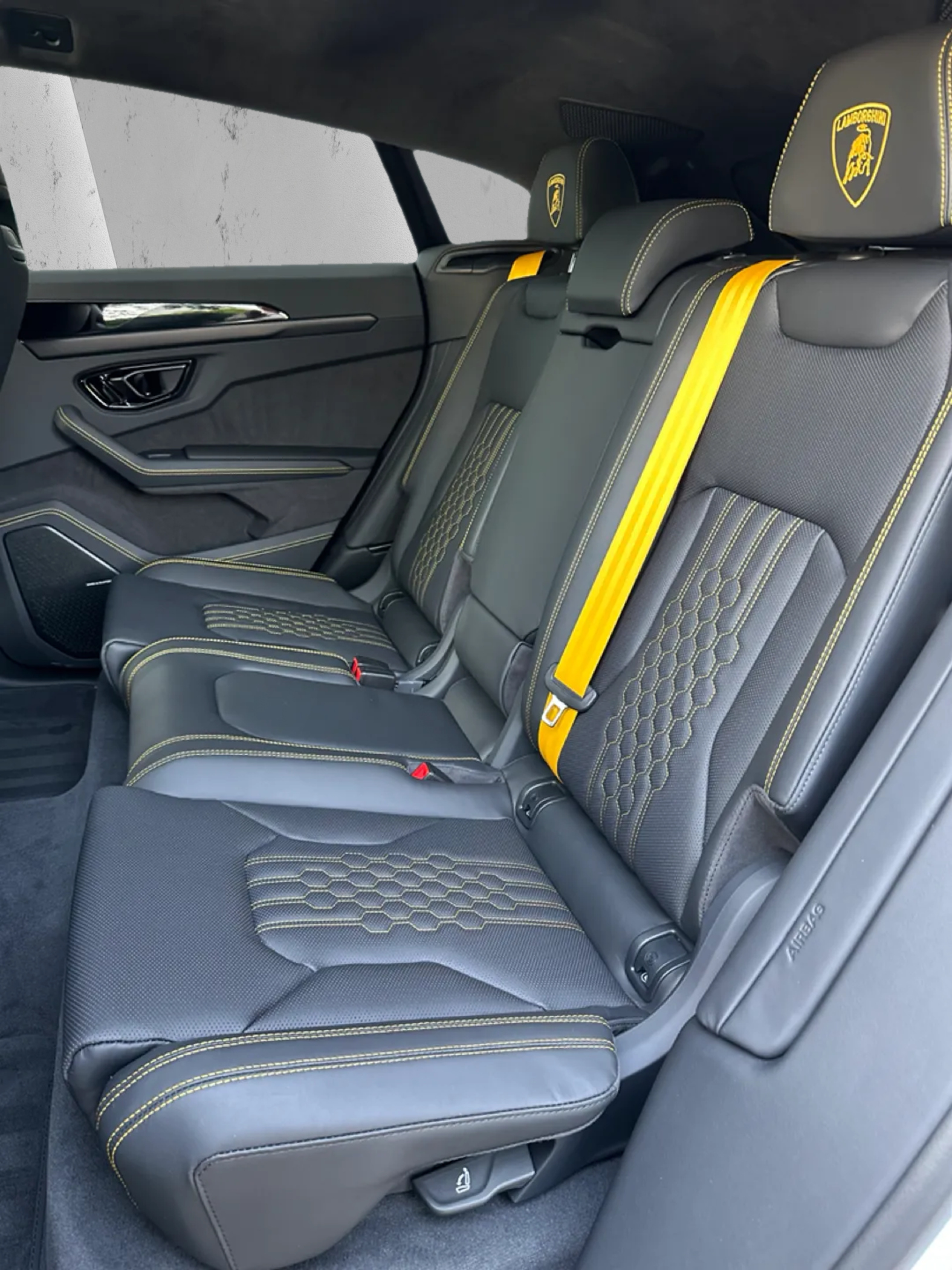Lamborghini URUS 4.0 SE MY2026 B&O PANO MASSAGE DARK FULL