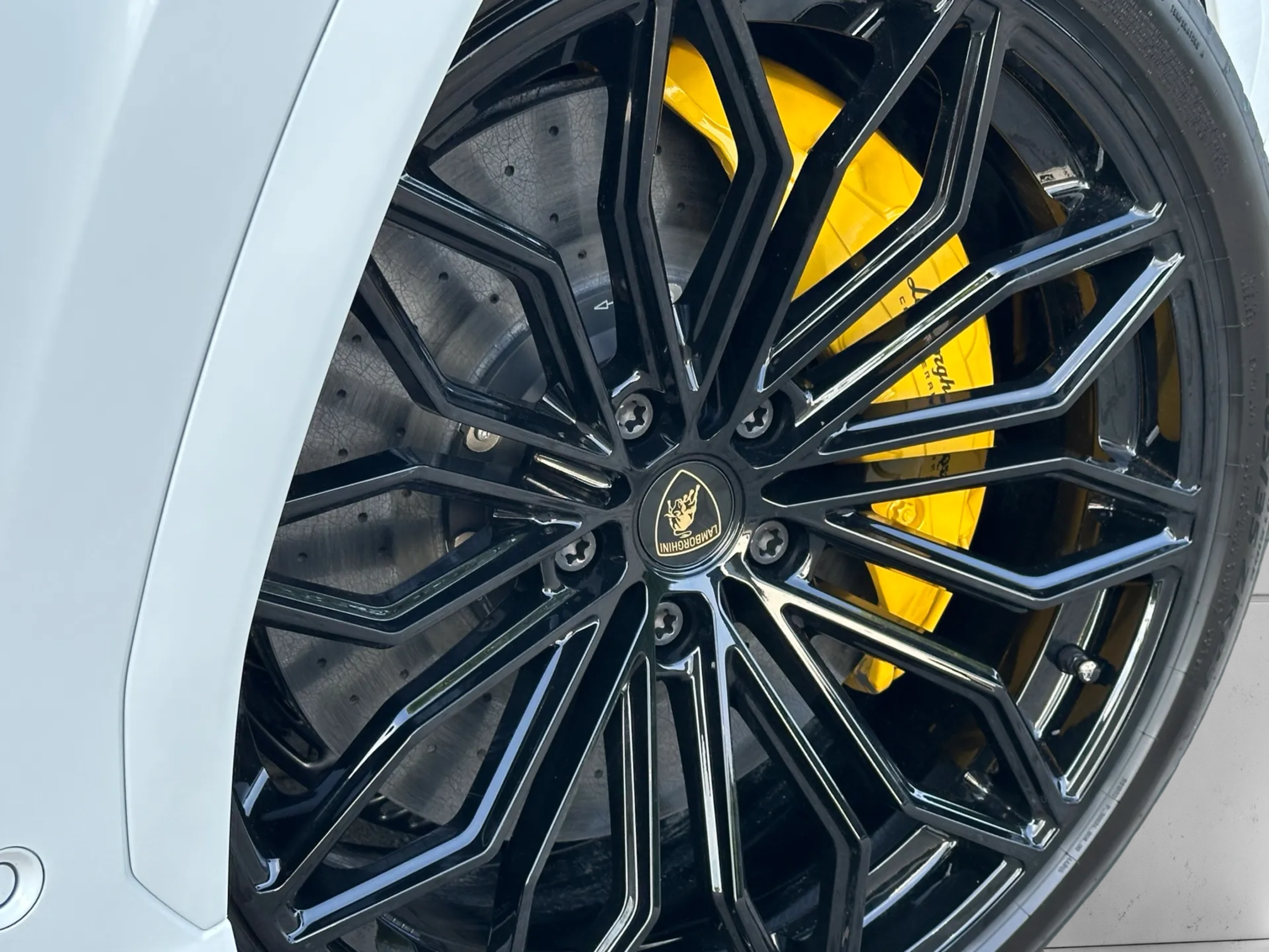 Lamborghini URUS 4.0 SE MY2026 B&O PANO MASSAGE DARK FULL