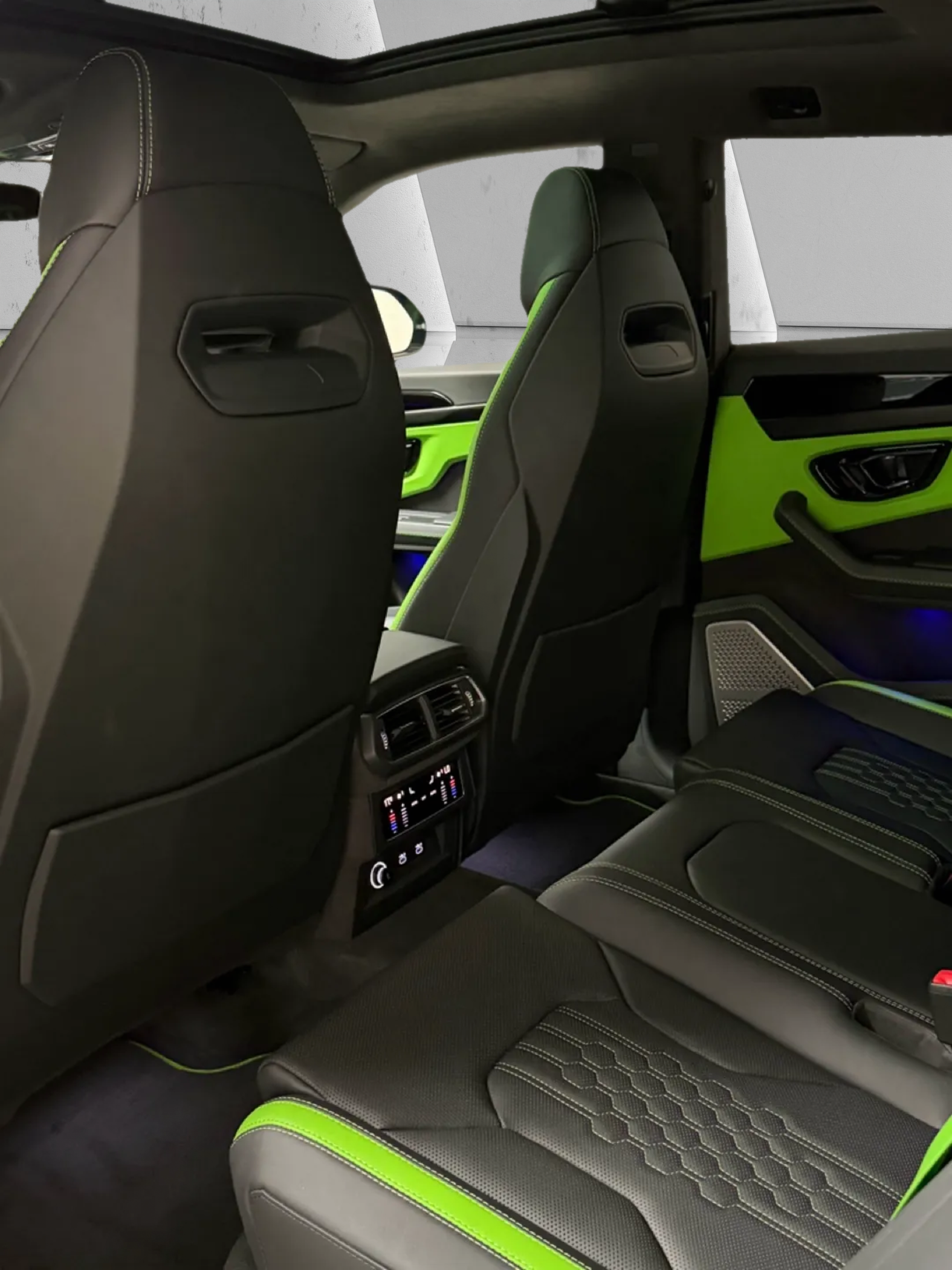 Lamborghini Urus SE 2025